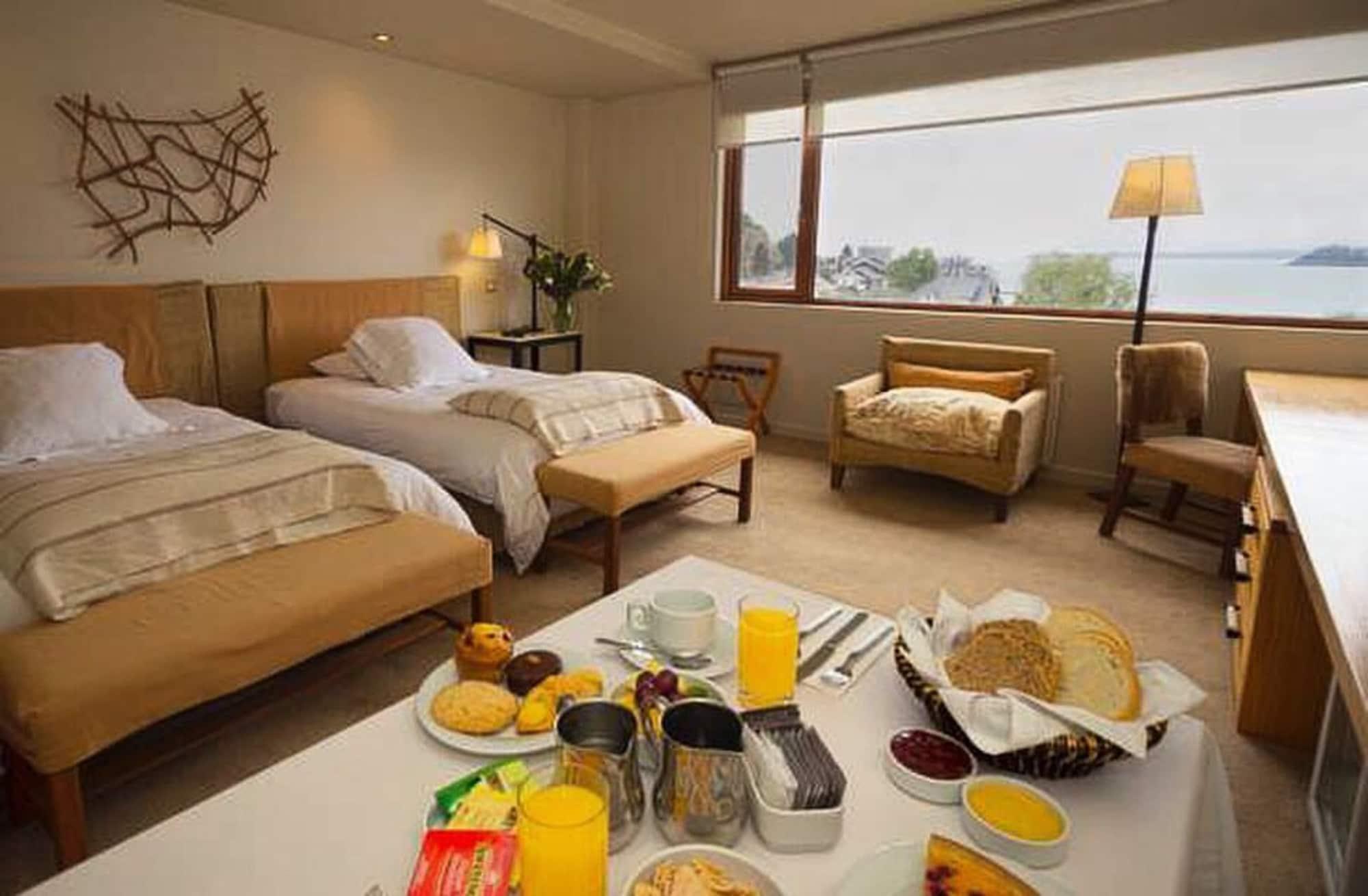 Enjoy Puerto Varas Exterior photo A room at the hotel