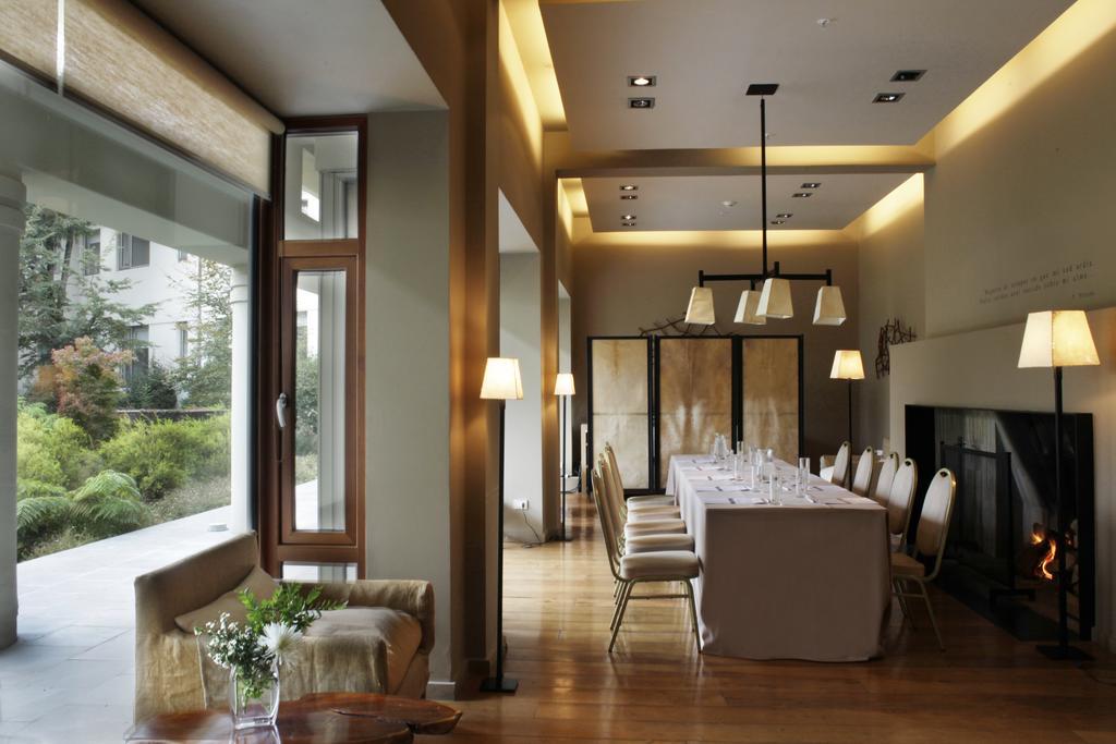 Enjoy Puerto Varas Exterior photo Interior of the restaurant