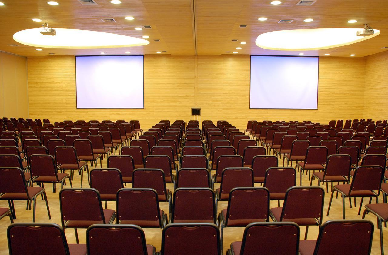 Enjoy Puerto Varas Exterior photo The auditorium