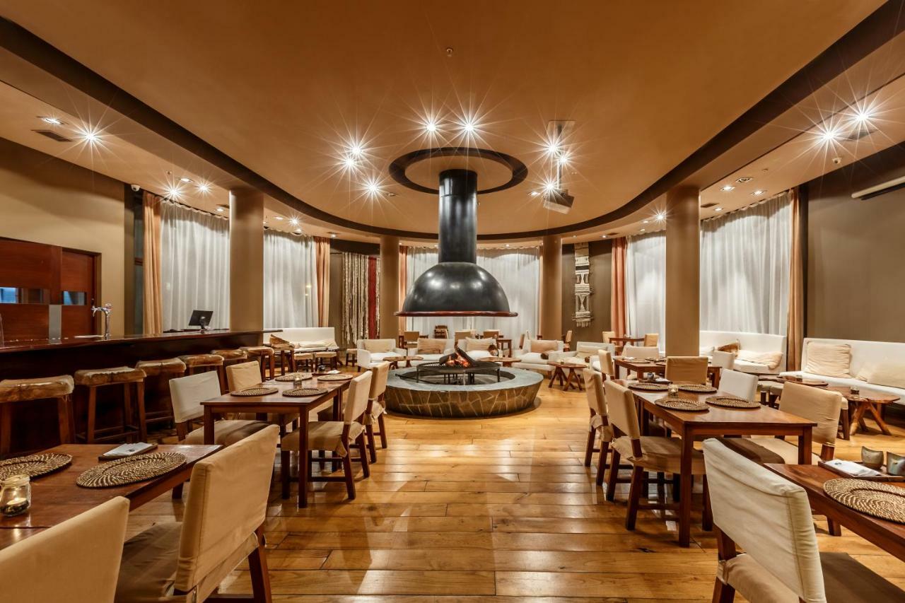 Enjoy Puerto Varas Exterior photo Restaurant in the hotel